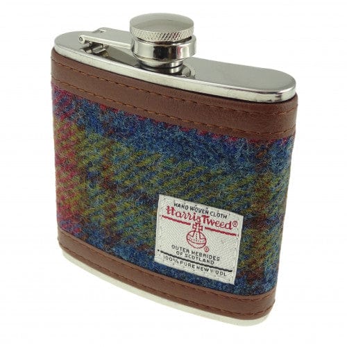 In this photo Hip Flask Multi Colour - Harris Tweed - Glen Appin of Scotland Mood4Whisky